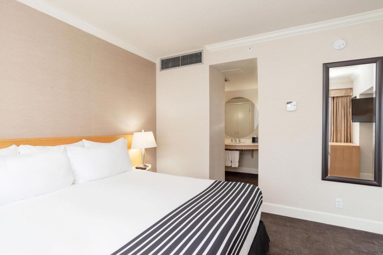 Sandman Signature Vancouver Airport Hotel & Resort Richmond Esterno foto