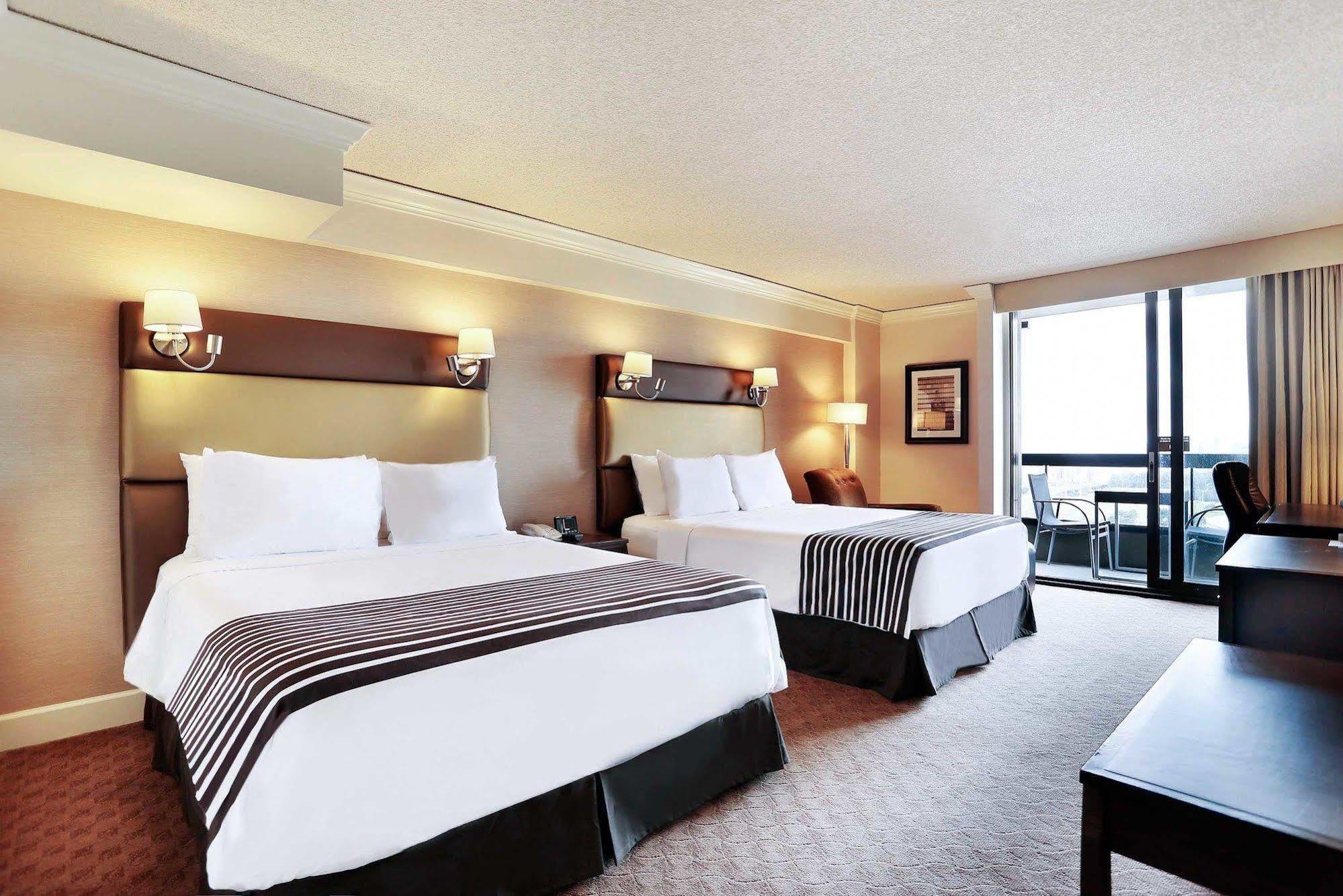 Sandman Signature Vancouver Airport Hotel & Resort Richmond Esterno foto