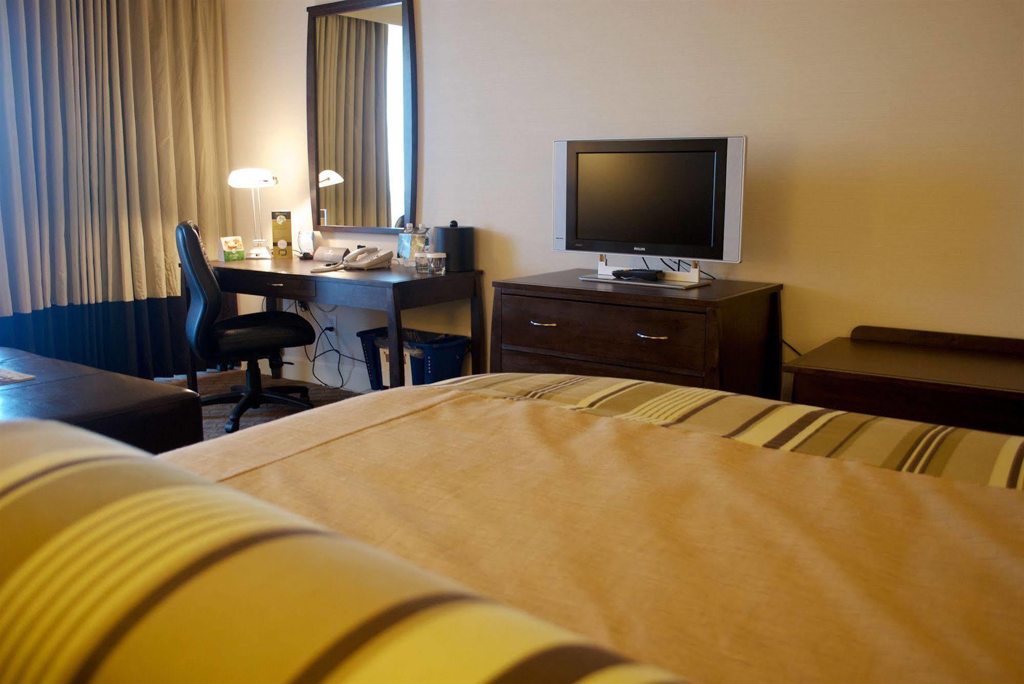 Sandman Signature Vancouver Airport Hotel & Resort Richmond Esterno foto